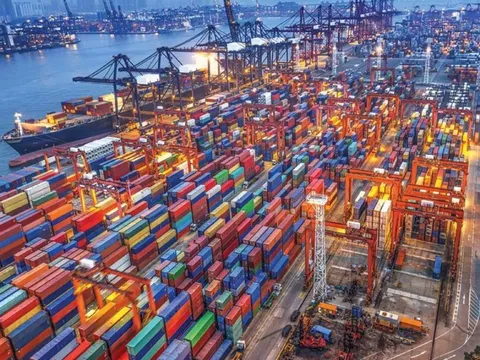 Doanh nghiệp xuất khẩu căng mình ứng phó rủi ro từ chiến sự Trung Đông