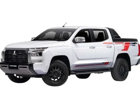 Ngắm Mitsubishi Triton bản thể thao địa hình: Ngoại hình hầm hố, giá hơn 1 tỷ với số lượng nhỏ giọt