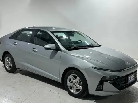 ‘Không dè chừng’ trước Toyota Vios, Hyundai Accent 2026 giá chỉ 310 triệu với 6 phiên bản nội thất rộng rãi, 25 cải tiến, khoang hành lý tới 528 lít