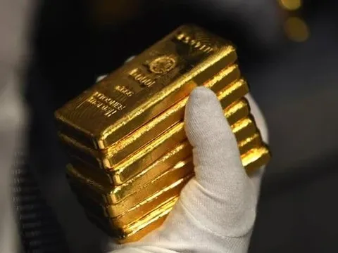 Quỹ vàng lớn nhất thế giới 'xả' hơn 2 tấn vàng phiên 9/3