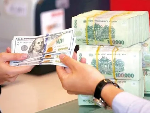 Chuyên gia dự báo tỷ giá USD/VND và lãi suất trong bối cảnh rủi ro địa chính trị leo thang