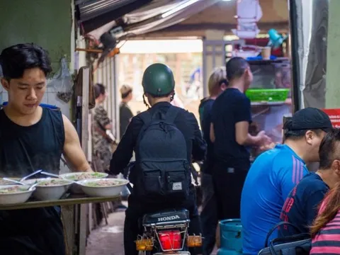 Giá phở, bún Hà Nội nhích lên, nhiều quán tăng thêm 3.000 - 5.000 đồng/bát