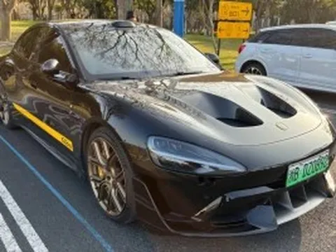 Xiaomi nâng cấp miễn phí phần cứng khí động học cho Xiaomi SU7 Ultra sau tranh cãi nắp ca-pô sợi carbon