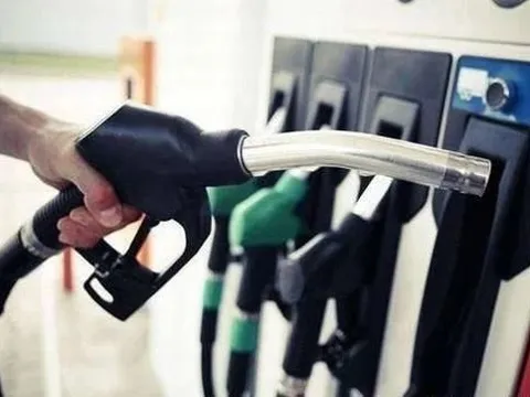 Quản lý thị trường kiểm tra liên tục tại các cây xăng ở TPHCM