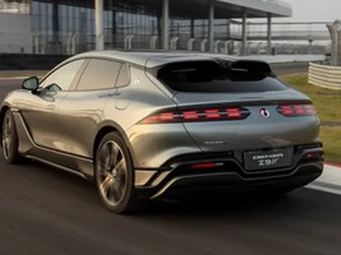 Mẫu sedan điện đến từ thương hiệu lớn đi một mạch 1.036km/1 lần sạc, kích thước ngang Porsche Panamera: Có 2 phiên bản tùy chọn, nội thất nhìn mê ly, giá có ‘rẻ như cho’?