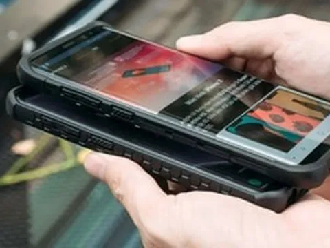 Thứ mà hầu hết người dùng điện thoại đều mua nhưng lại vô tình hại máy, khiến thiết bị kém sang