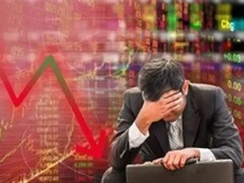 Áp lực đè nặng cổ phiếu xăng dầu