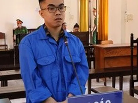 Cựu chuyên viên ngân hàng lừa đảo hơn 9 tỉ đồng