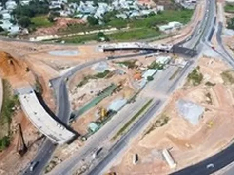 Cận cảnh nút giao trọng điểm trên tuyến Vành đai 3 TPHCM đang hoàn thiện