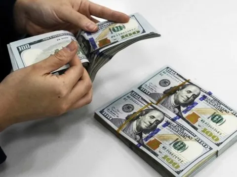 Giá USD tự do lên 27.190 đồng