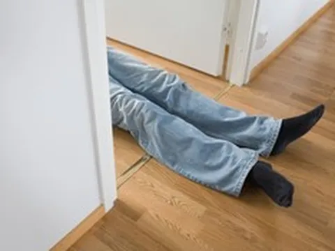 Chàng trai 26 tuổi đột ngột tử vong lúc ngủ, những "tín hiệu cầu cứu" từ cơ thể bị bỏ lỡ đầy ám ảnh