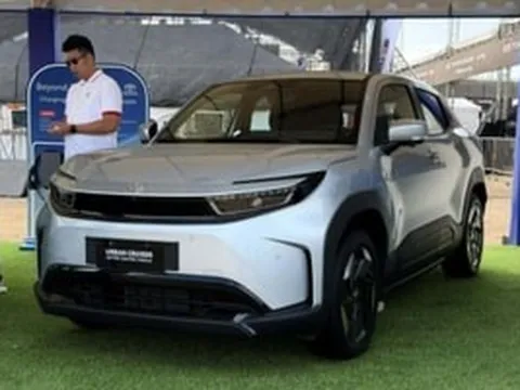 Trái ngược với tuyên bố không 'mặn mà' với xe điện, Toyota ra mắt chiếc thứ 2 sau bZ4X: Chốt giá 817 triệu, Urban Cruiser EV tham gia cuộc đua khốc liệt giành khách hàng tầm trung