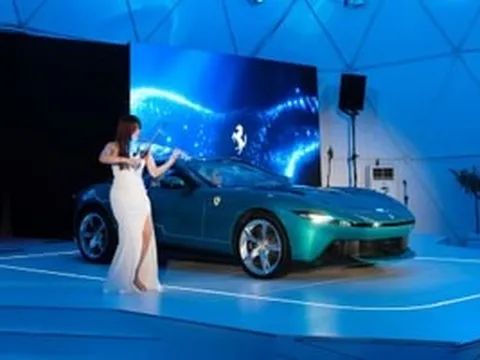 Ferrari Amalfi chốt giá 18 tỷ đồng tại Việt Nam: Khối động cơ V8, s ức mạnh 640 mã lực, buồng lái kép và màn hình kỹ thuật số lần đầu tiên xuất hiện trên siêu xe