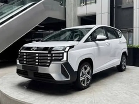 Sáng nay, Hyundai Stargazer 2026 đã về đại lý Việt: Lột xác thiết kế, giá từ 489 triệu, gây sức ép lớn lên Mitsubishi Xpander