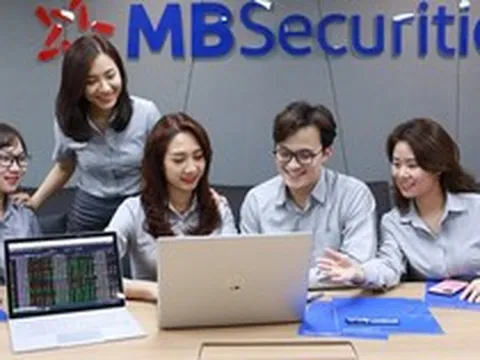 Chủ tịch Lê Viết Hải từ nhiệm, MBS chốt quyền chào bán cổ phiếu cho cổ đông
