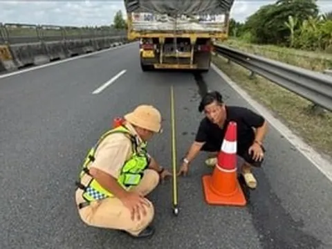 'Lỗi nhỏ' trên cao tốc khiến tài xế bị phạt từ 12-14 triệu đồng, đồng thời trừ 6 điểm bằng lái