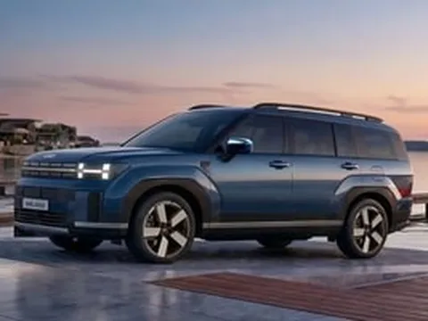 Một lít xăng chạy được 19,6 km, SUV hybrid nhập từ Việt Nam gây chú ý tại Thái Lan: Nội thất sang, công nghệ dày đặc, giá bất ngờ