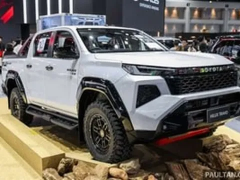 'Vua bán tải' Toyota Hilux đã có bản thuần điện, sạc đầy đủ 'đi chợ cả tuần', giá liệu có rẻ?
