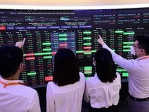 CTCK bất ngờ hạ dự báo VN-Index năm 2026 sau căng thẳng Trung Đông