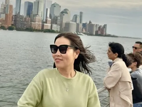 Bớt du lịch, đừng để mạng xã hội gây 'cháy túi'