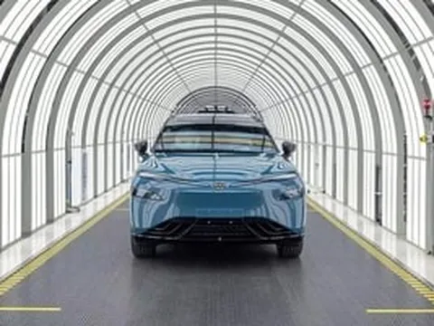 SUV điện lớn nhất của Volkswagen ra mắt: Mạnh gần 500 mã lực, chạy 730 km/lần sạc, giá gây bất ngờ