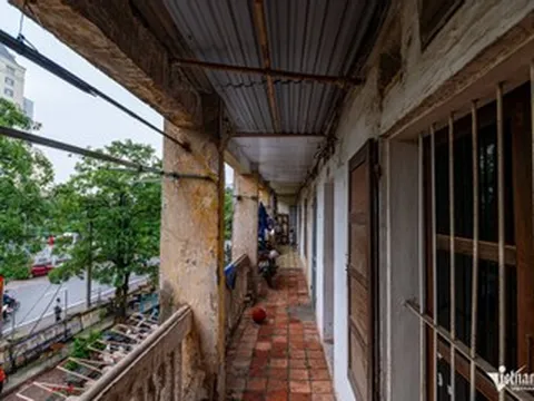 Thu nhập 35 triệu, gia đình sống kham khổ vì vợ nhất quyết mua 1 chỉ vàng/tháng