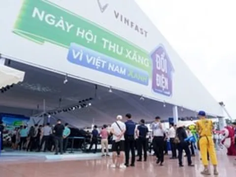 Tỷ phú Phạm Nhật Vượng tiếp tục 'chơi lớn' tại 4 thị trường sau kỷ lục hơn 3.500 đơn xe/ngày