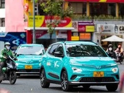 Vingroup bất ngờ gia hạn chương trình giảm giá xe ô tô, xe máy điện vào ngày cuối cùng