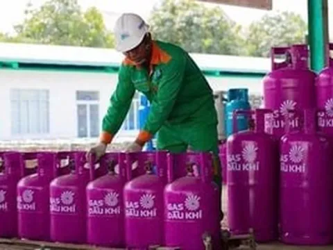 Kỷ lục: Người dân phải trả hơn 660.000 đồng để mua một bình gas từ hôm nay