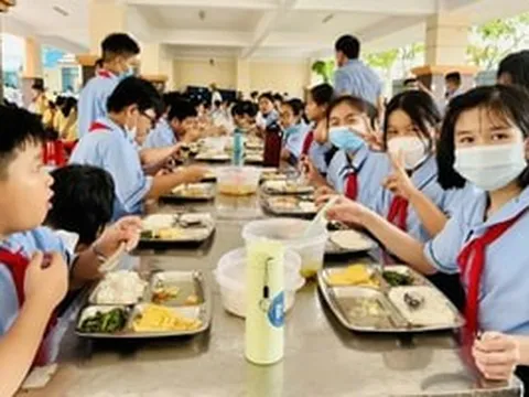 Vụ hàng trăm tấn thịt nhiễm bệnh bị đưa vào trường học gây bức xúc dư luận: Góc khuất thị trường 2 tỷ USD