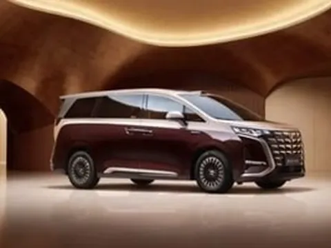 Mẫu MPV xịn ngang KIA Carnival và rẻ gấp 3 lần Toyota Alphard: 6 phiên bản xăng - điện đủ cả, cửa trượt cùng hỗ trợ lái 5.0