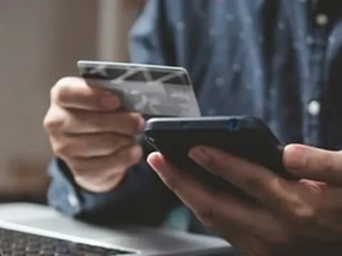 Trước 10/5, công an yêu cầu người từng chuyển tiền vào 12 tài khoản Vietcombank, BIDV… khẩn trương trình báo