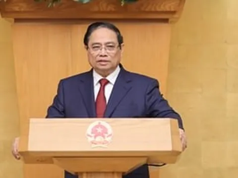 Thủ tướng chỉ đạo hạ lãi suất, thúc tăng trưởng kinh tế