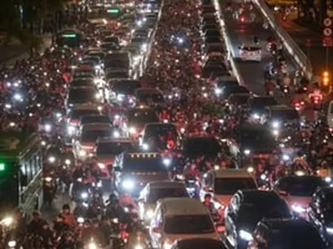 TP Hồ Chí Minh: 100% ô tô, xe máy sẽ được kiểm soát khí thải từ 2030