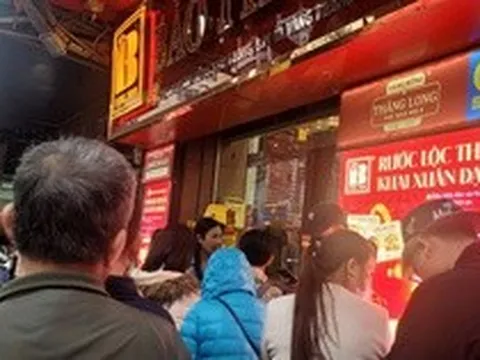 Bảo Tín Minh Châu nói gì sau khi ông Vũ Minh Châu và con trai bị khởi tố?