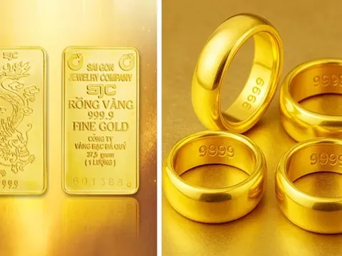 Giá vàng chiều nay (7/4): Vàng miếng SJC giảm 600 nghìn đồng, người dân xếp hàng dài trước cửa Bảo Tín Minh Châu