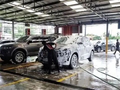 Rửa xe cũng 'bão giá': Tài xế kêu trời vì chi phí đội lên chóng mặt