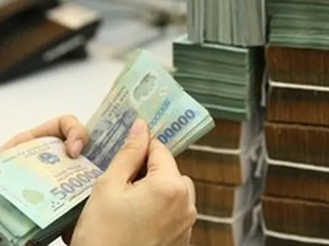 Ngân hàng tiếp tục tăng lãi suất tiết kiệm, gửi 500.000 đồng nhận lãi tới 8,2%/năm