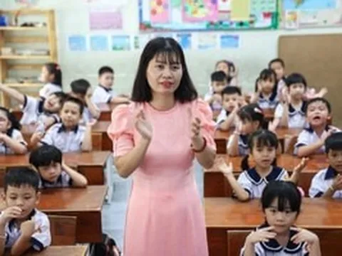 Tin vui với hơn 1.100.000 giáo viên sau 2 tháng nữa: Có được hưởng nguyên lương cùng còn nhận đủ phụ cấp không?