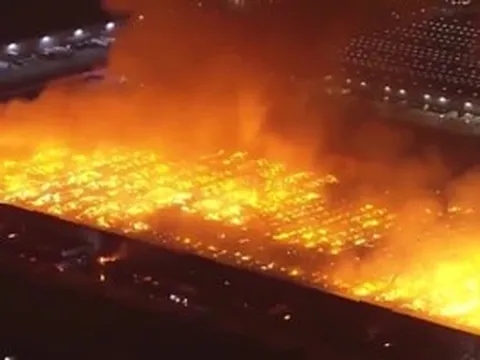 Lương không đủ sống: Nhân viên 'hóa vàng' kho hàng 4.000 tỷ đồng của công ty rồi quay video đăng lên mạng