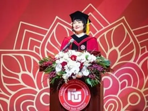 Hiệu trưởng trường Đại học ‘Harvard của Việt Nam’ căn dặn hơn 1.200 sinh viên trước giây phút quan trọng