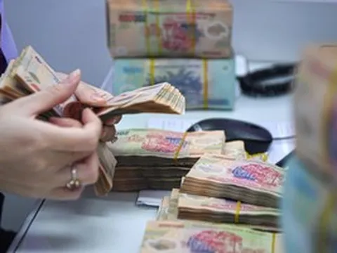 Vietcombank, LPBank, Sacombank… đồng loạt giảm lãi suất sau cuộc họp với Thống đốc