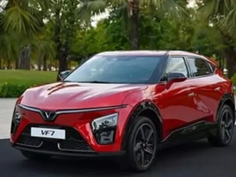 Doanh số xe tháng 3 phân khúc SUV hạng C: Mazda CX5 mất ngôi vương, khách Việt quay xe chọn VinFast VF 7 và tân binh Mitsubishi Destinator