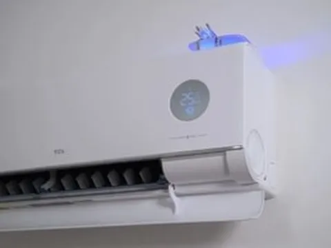 Làm lạnh và tiết kiệm điện thôi chưa đủ, xuất hiện chiếc điều hoà có thể lọc không khí kèm cấp khí tươi tự động bằng AI