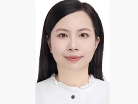 Nữ Phó Giáo sư trẻ nhất Việt Nam quê đất cảng tốt nghiệp Tiến sĩ Toán ở Pháp năm 26 tuổi, hiện đang vừa nghiên cứu vừa miệt mài truyền dạy tri thức