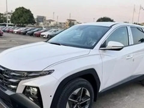 Hyundai Tucson Hybrid rục rịch 'đổ bộ' thị trường Việt