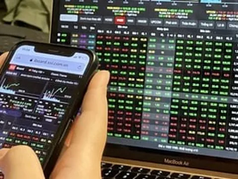 SHB xuất hiện ‘cú kéo ATC’ 61 triệu cổ phiếu, giá tăng 1,3% trong 15 phút cuối phiên