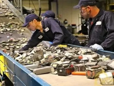 Giải bài toán nguyên liệu xe điện: Công nghệ mới thành công thu hồi 90% Lithium từ pin phế thải