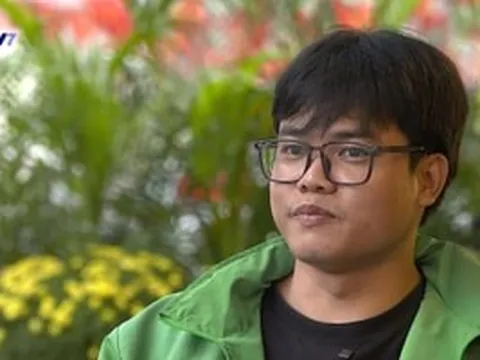 U40 là cựu sinh viên ĐH Bách khoa Hà Nội bỏ nghề IT để chạy xe ôm công nghệ, Hiệu trưởng đã nói thẳng về lựa chọn ‘ngược đời’