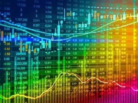 Hai 'ứng viên sáng giá' nhóm ngân hàng được khuyến nghị MUA: Dư địa tăng tới 42%